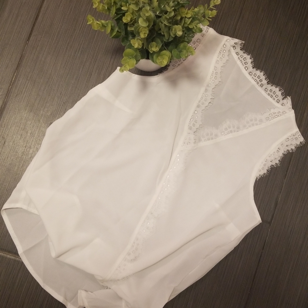 White V neck blouse